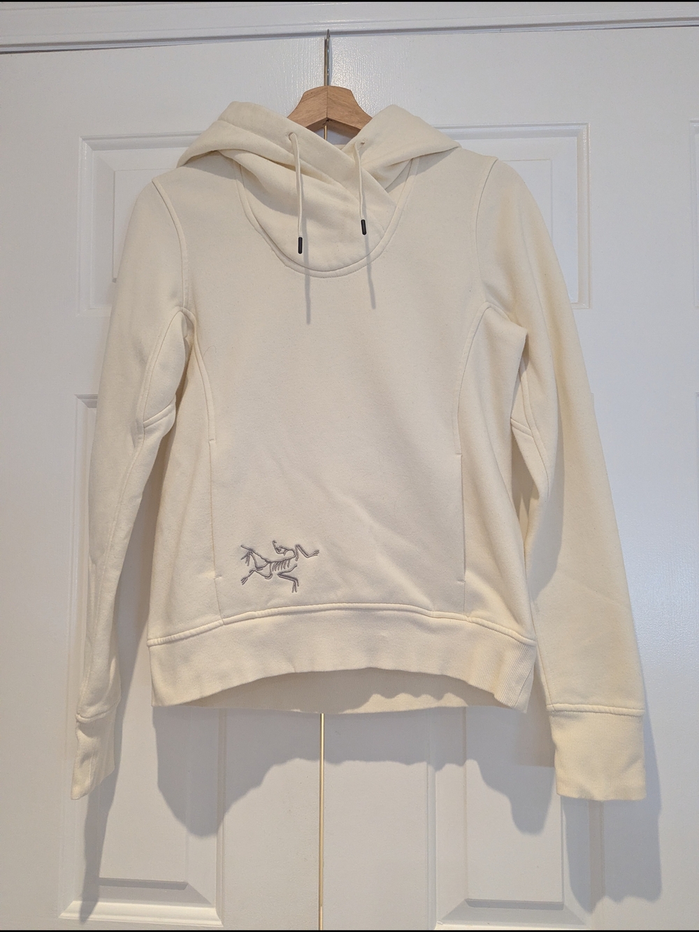 Arc'teryx Womens Ivory Cream Sweatshirt Hoody Athleisure ActivewearGorpcore S/M